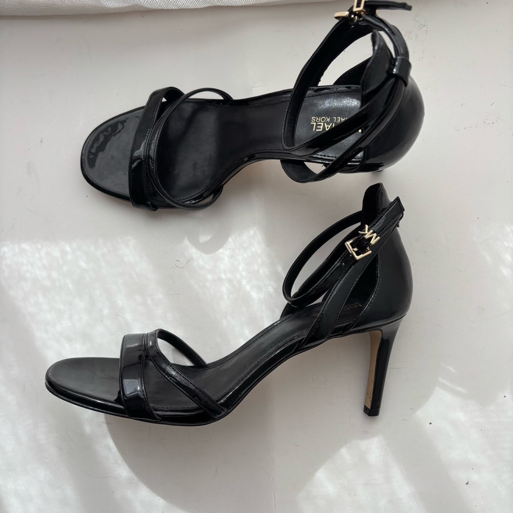 Micheal Kors‎ Kimberly Patent Leather Sandal Sz 8.5M - Picture 3 of 8